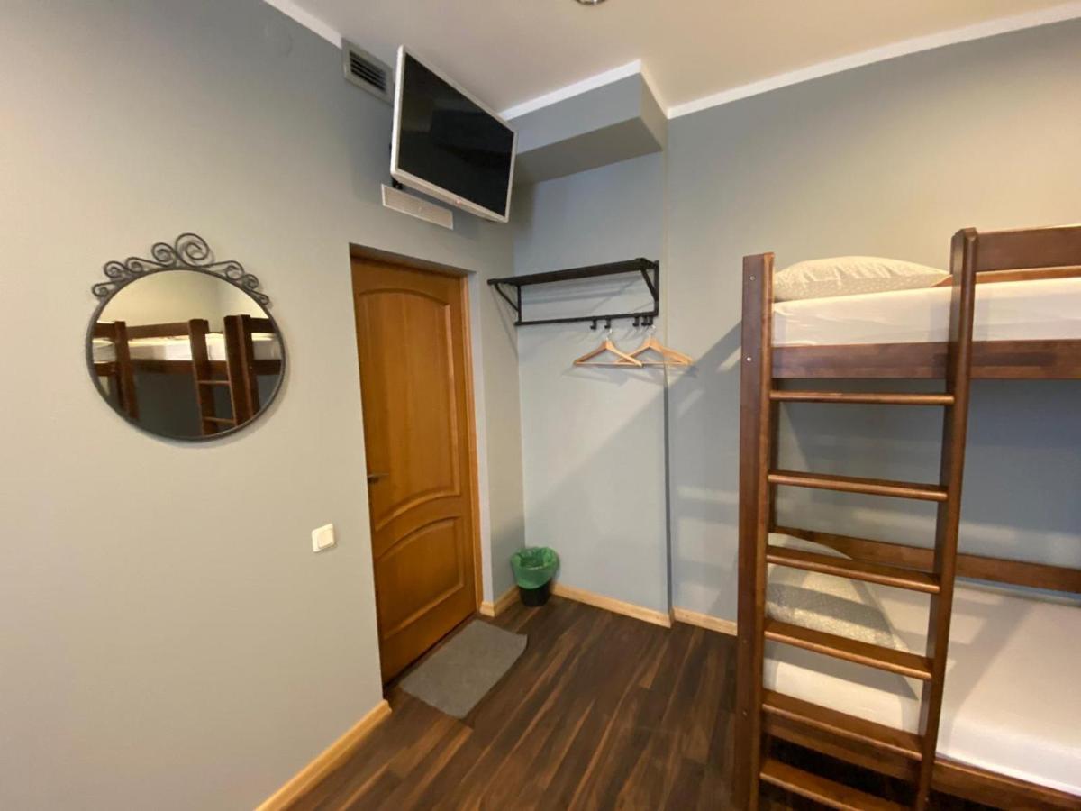 Aparthotel รีกา ภายนอก รูปภาพ Hostel room in Vilnius, Lithuania