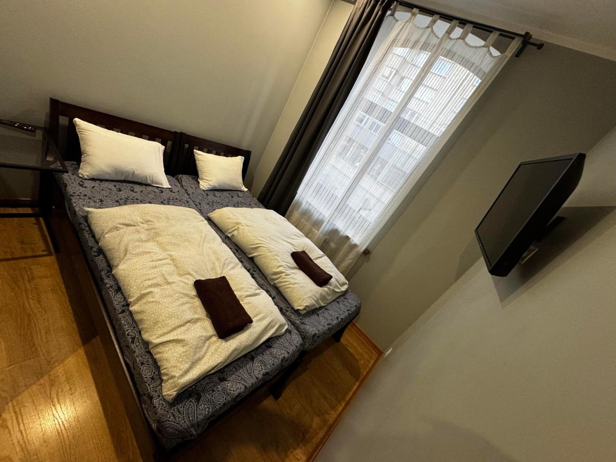 Aparthotel รีกา ภายนอก รูปภาพ A room at the hotel
