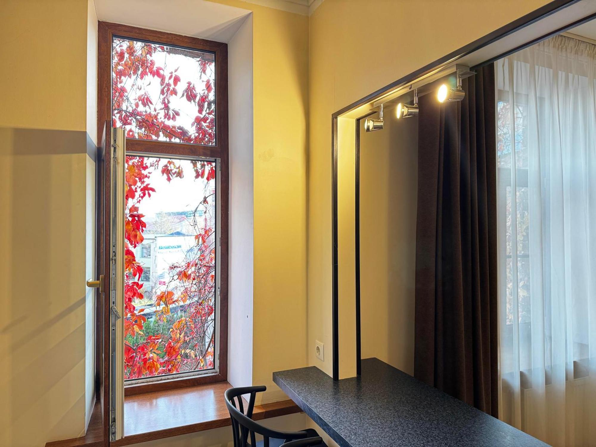Aparthotel รีกา ภายนอก รูปภาพ The dressing room of the National Theatre of Poland