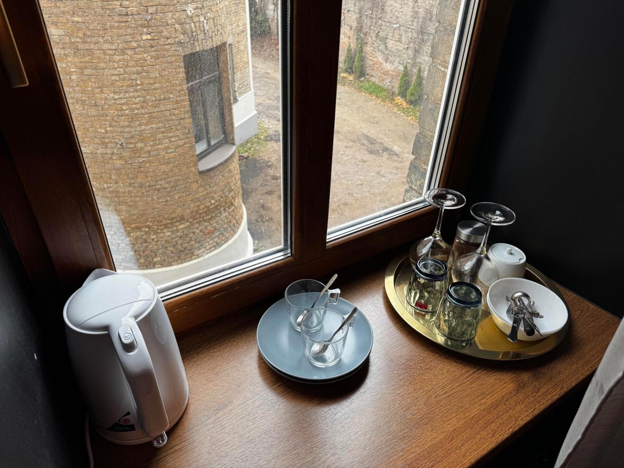 Aparthotel รีกา ภายนอก รูปภาพ A tea tray in a hotel room
