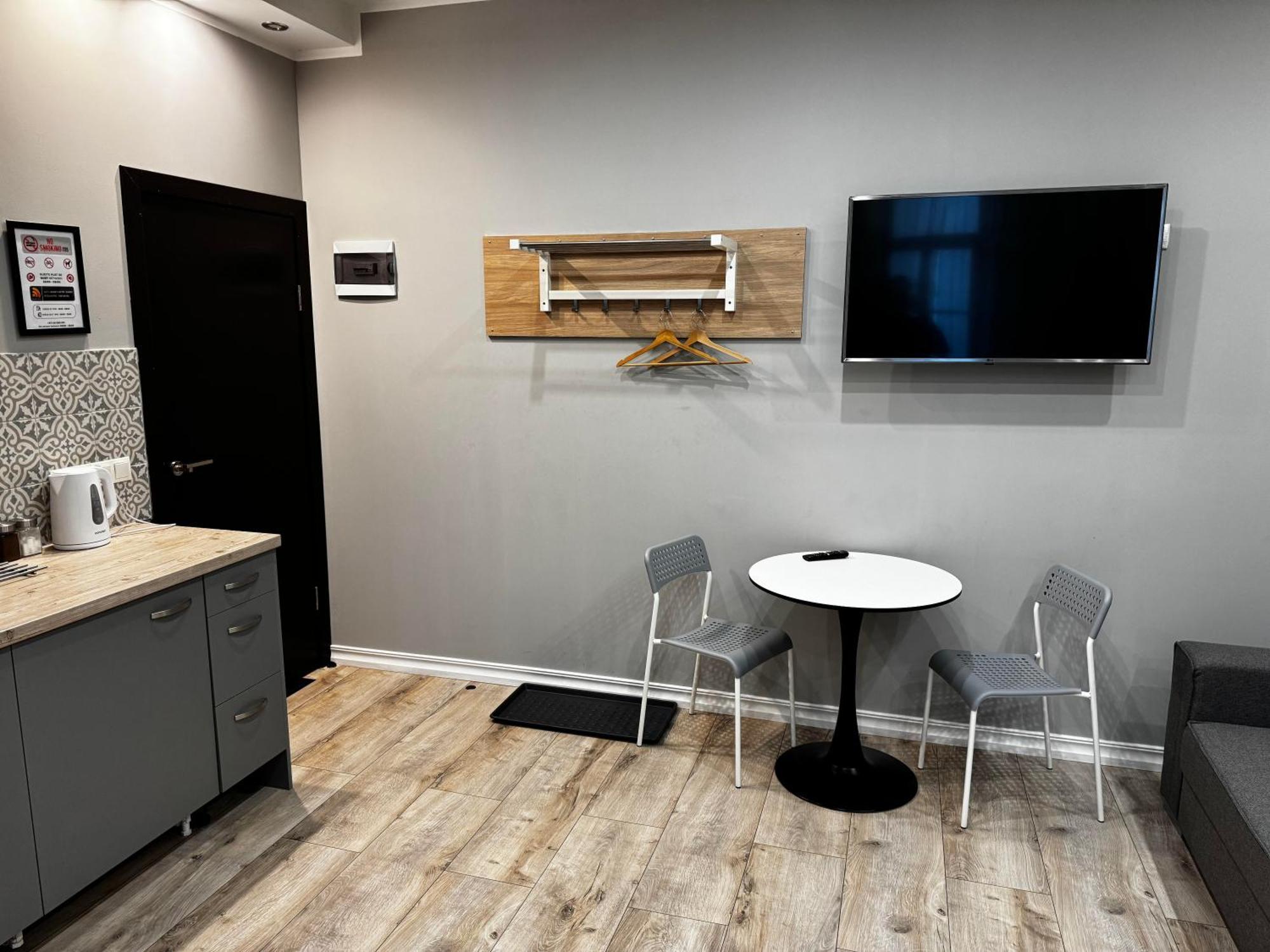Aparthotel รีกา ภายนอก รูปภาพ A typical studio apartment